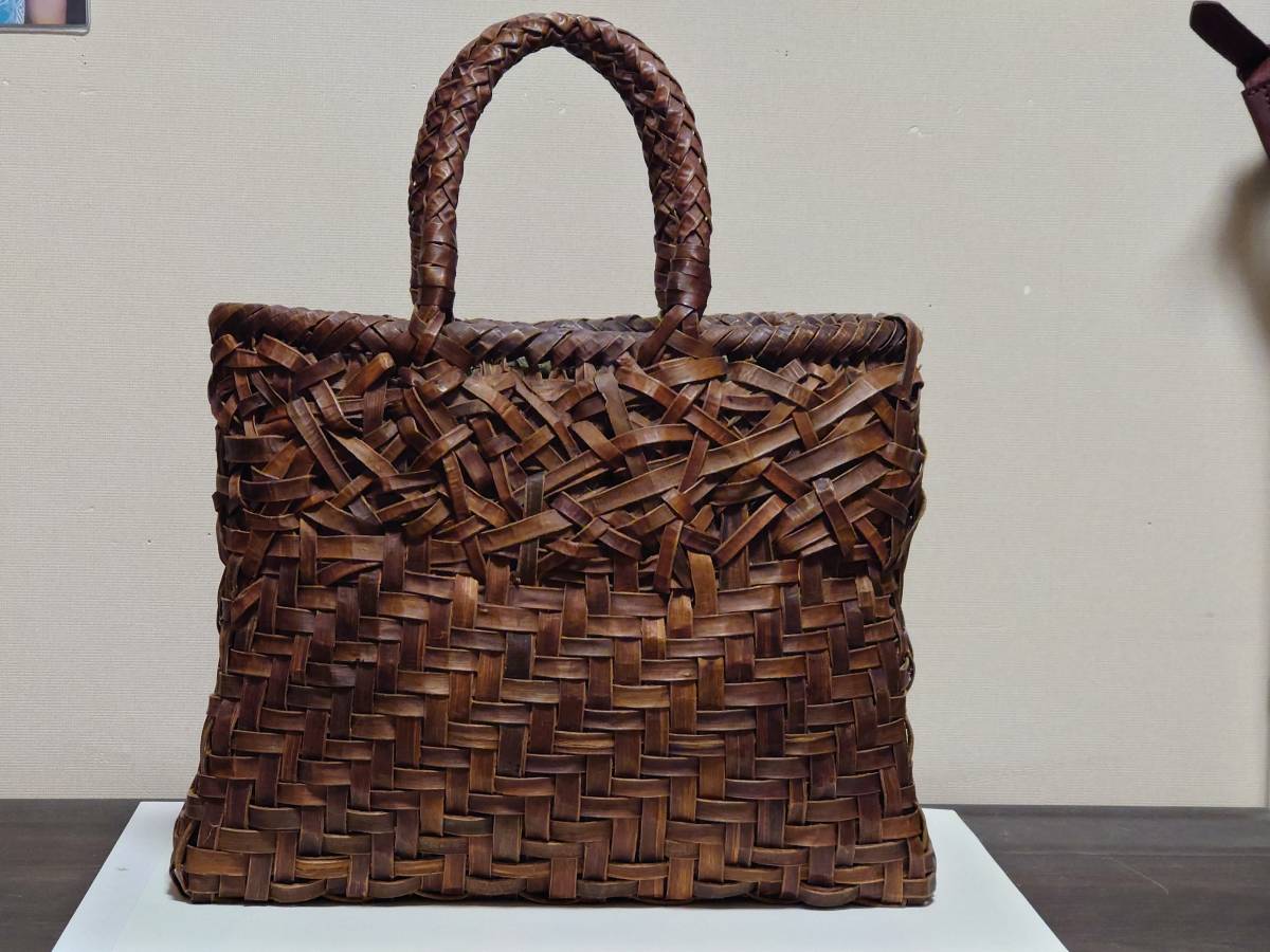 純国産 伊藤加代子作沢くるみかごバッグ heritage 沢胡桃のかごバッグ 