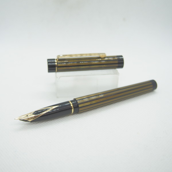 □0.01 Sheaffer / シェーファー 万年筆 ＜ タルガ 675 リージェンシー