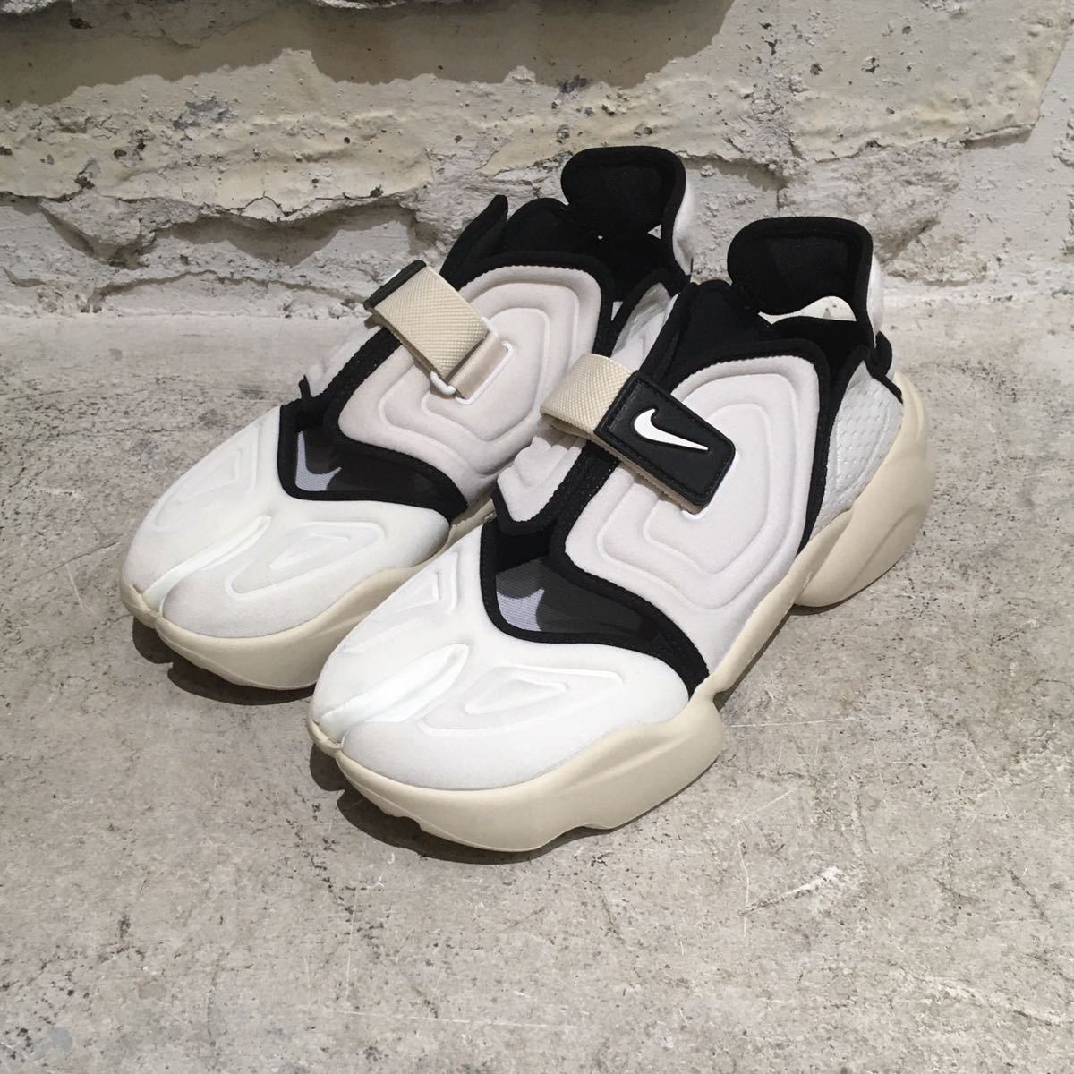 美品 Nike aqua rift スニーカー アクアリフト ナイキ 27.5cm メンズ 