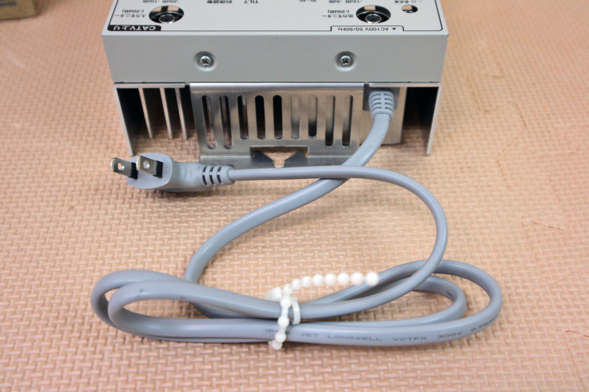 ☆中古品☆DXアンテナ CS BS-IF・CATVブースター CW40MS DXアンテナ