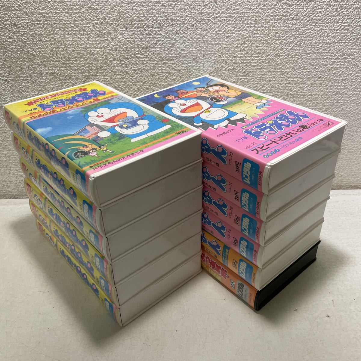 210325♪A04♪送料無料☆VHS☆TV版 ドラえもん ビデオテープ 12巻