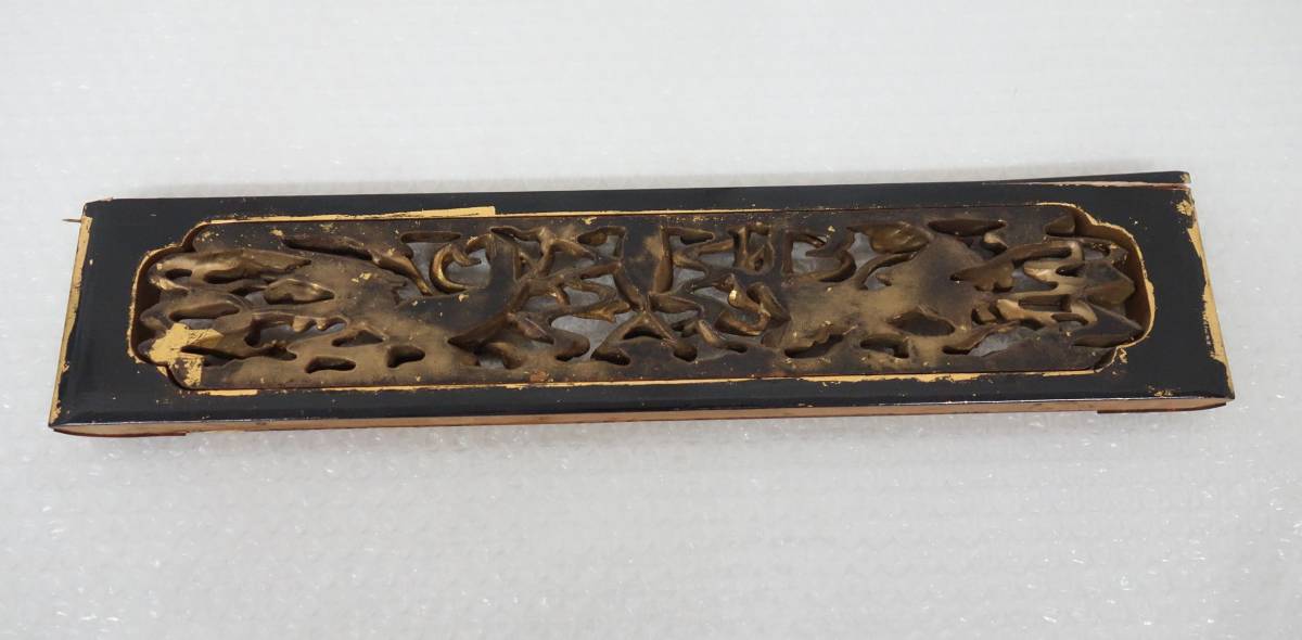時代物　伝統工芸　仏教美術　＊木製彫刻　装飾　仏壇　仏具 ＊木製飾　金彩　金枠　金具打 ＊天女　雲　刳貫　彫刻＊仏教建築　工芸美術 仏壇 伝統工芸 仏教美術 彫刻 京仏具（きょうぶつぐ）の特徴 4尺3方開き、伝統的工芸品のお仏壇。蒔絵や彫刻をご希望に合わせて製造