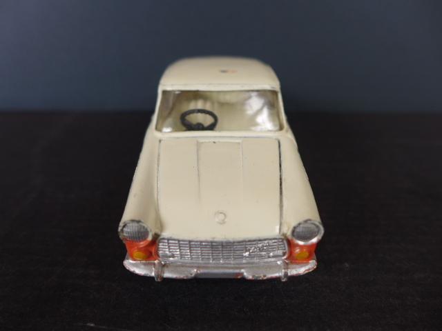 ☆ レア 時代物 ATC アサヒ玩具 モデルペット いすゞ ベレル ツートン 