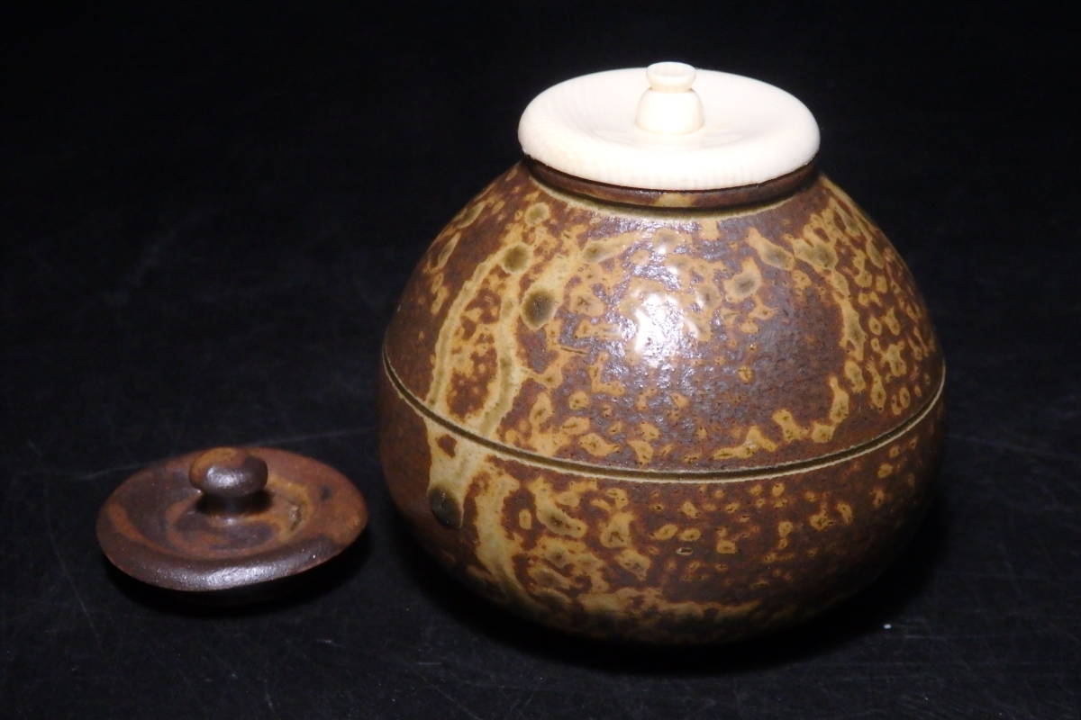 美術品・アンティーク・コレクション 李殷九 木箱入 茶道具