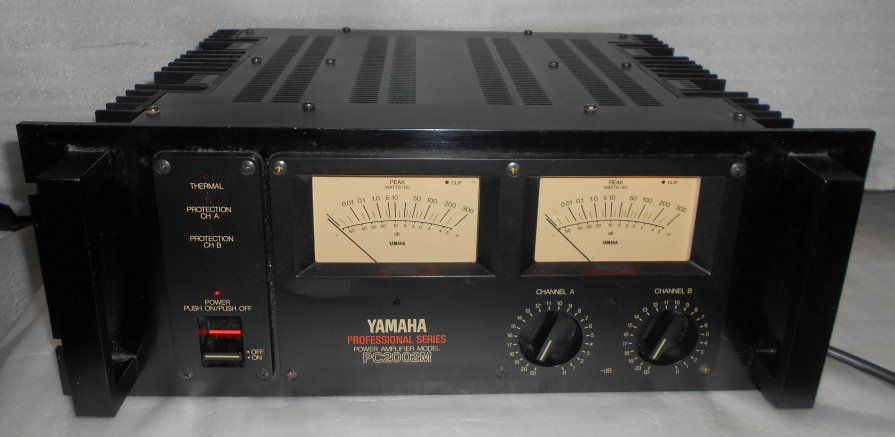 YAMAHA PC2002M (パワーアンプ / 動作品です。）！！ ホビー
