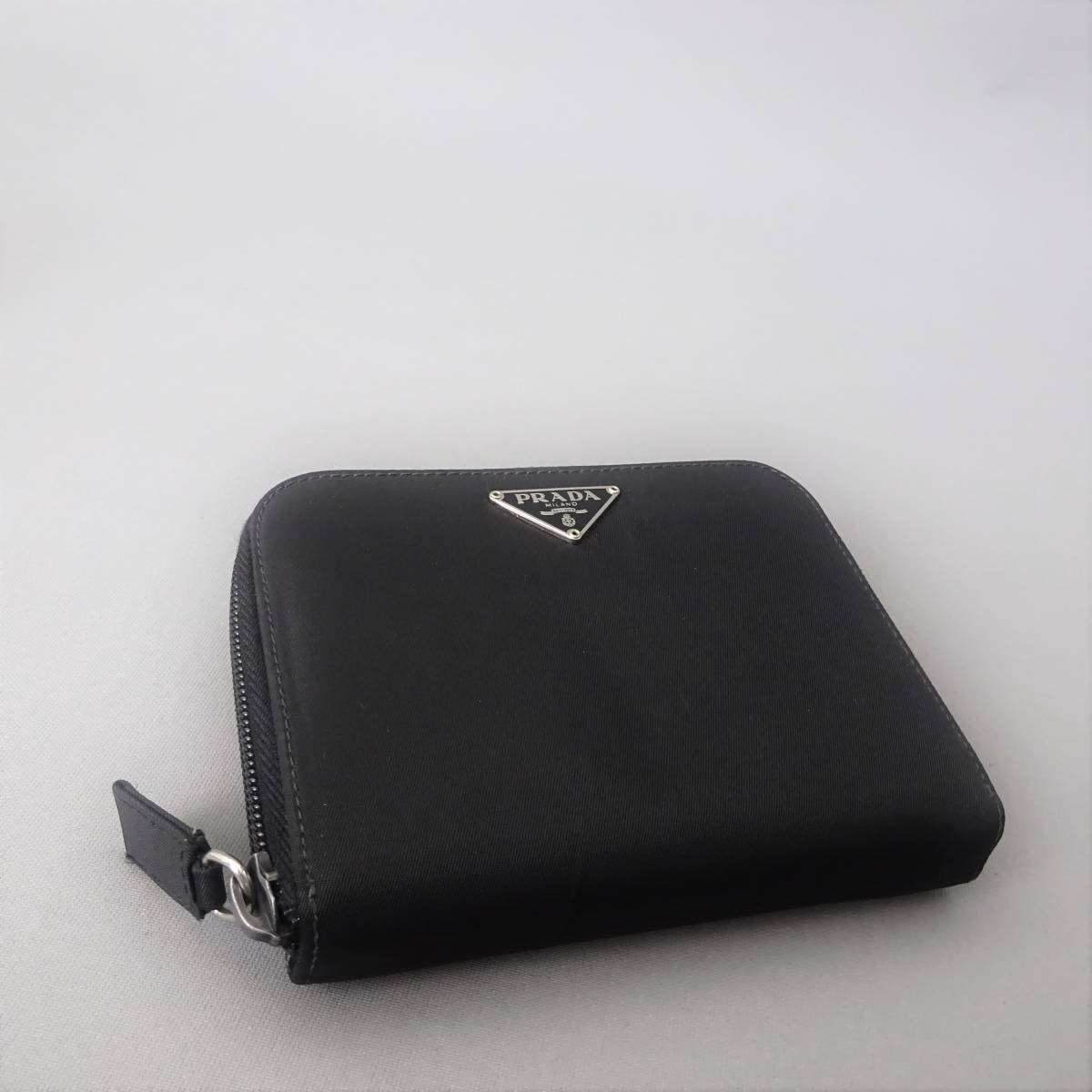 本物良品□プラダ□ブラックナイロン/レザー□コンパクト ウォレット