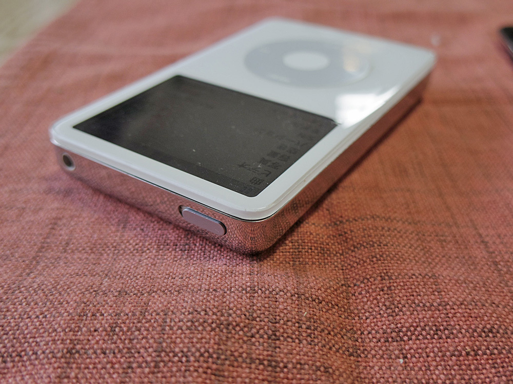 iPod 第5世代 60GB MA003J 白 ◇おまけ Apple iPod touch 第4世代