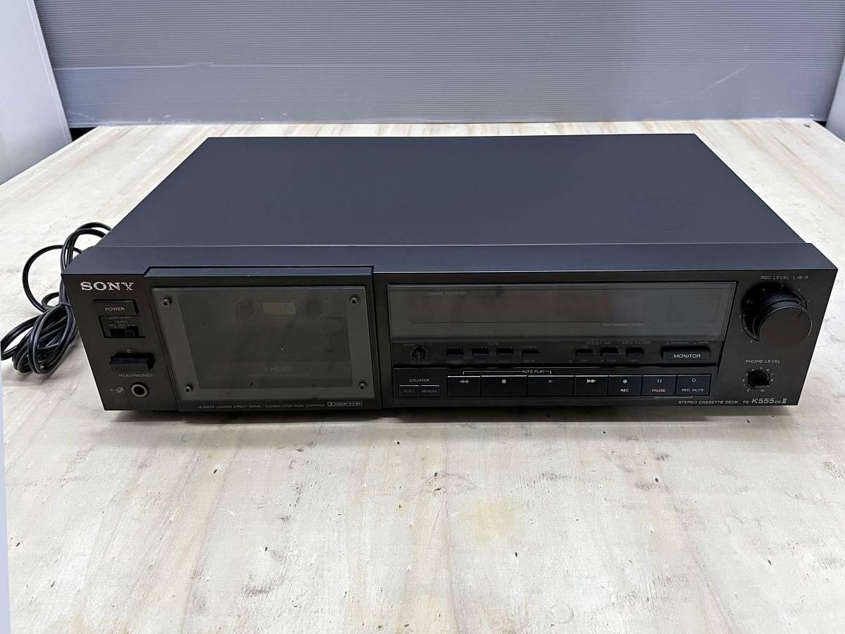 2831)埼玉県新座市から 美品 通電OK SONY ソニー TC-K555ESⅡカセット