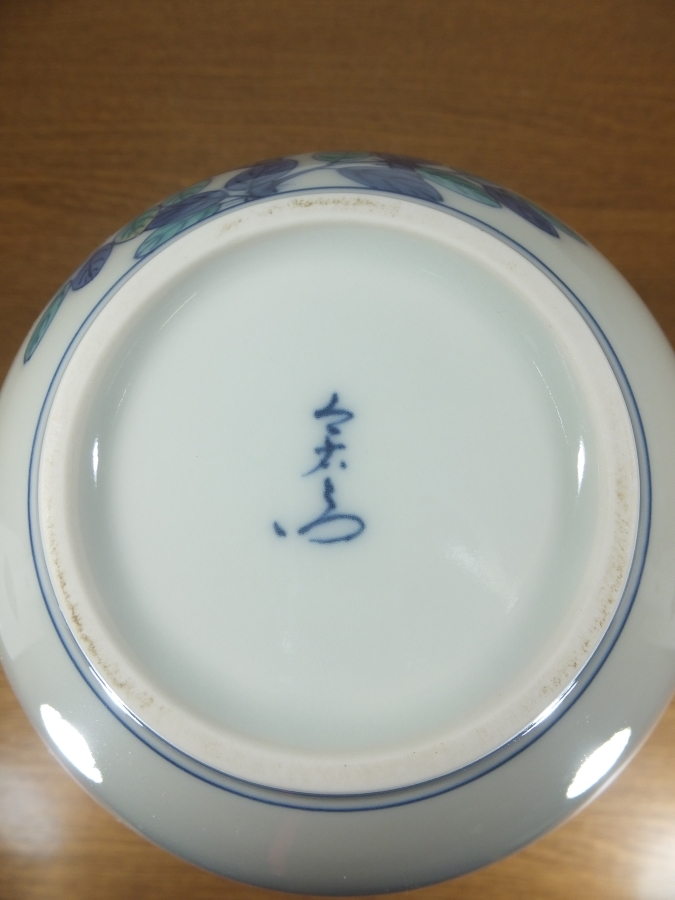 真作保証】 13代 今泉今右衛門 色鍋島薔薇絵花瓶 人間国宝 重要無形