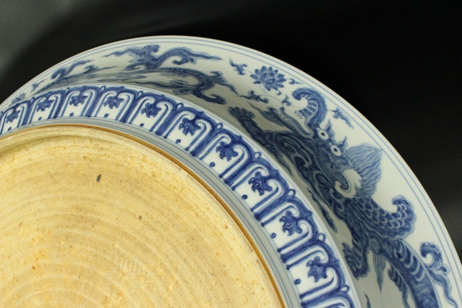 銀閣】中国美術 青花 龍紋 盤 φ62.5cm 旧家蔵出(AZ453) 龍泉窯 官窯