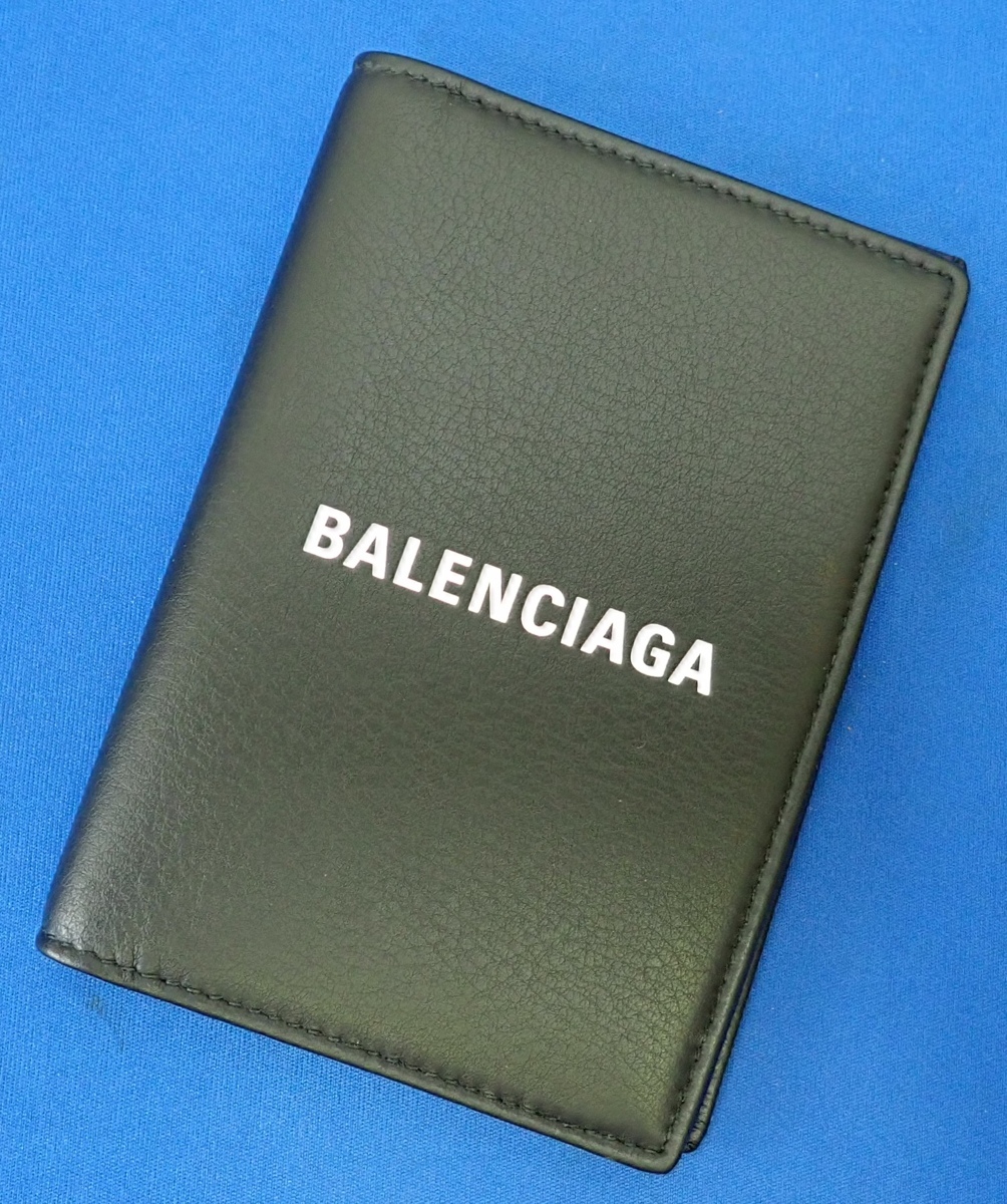 ◎BALENCIAGA バレンシアガ パスポートケース ブラック 2～3度使用