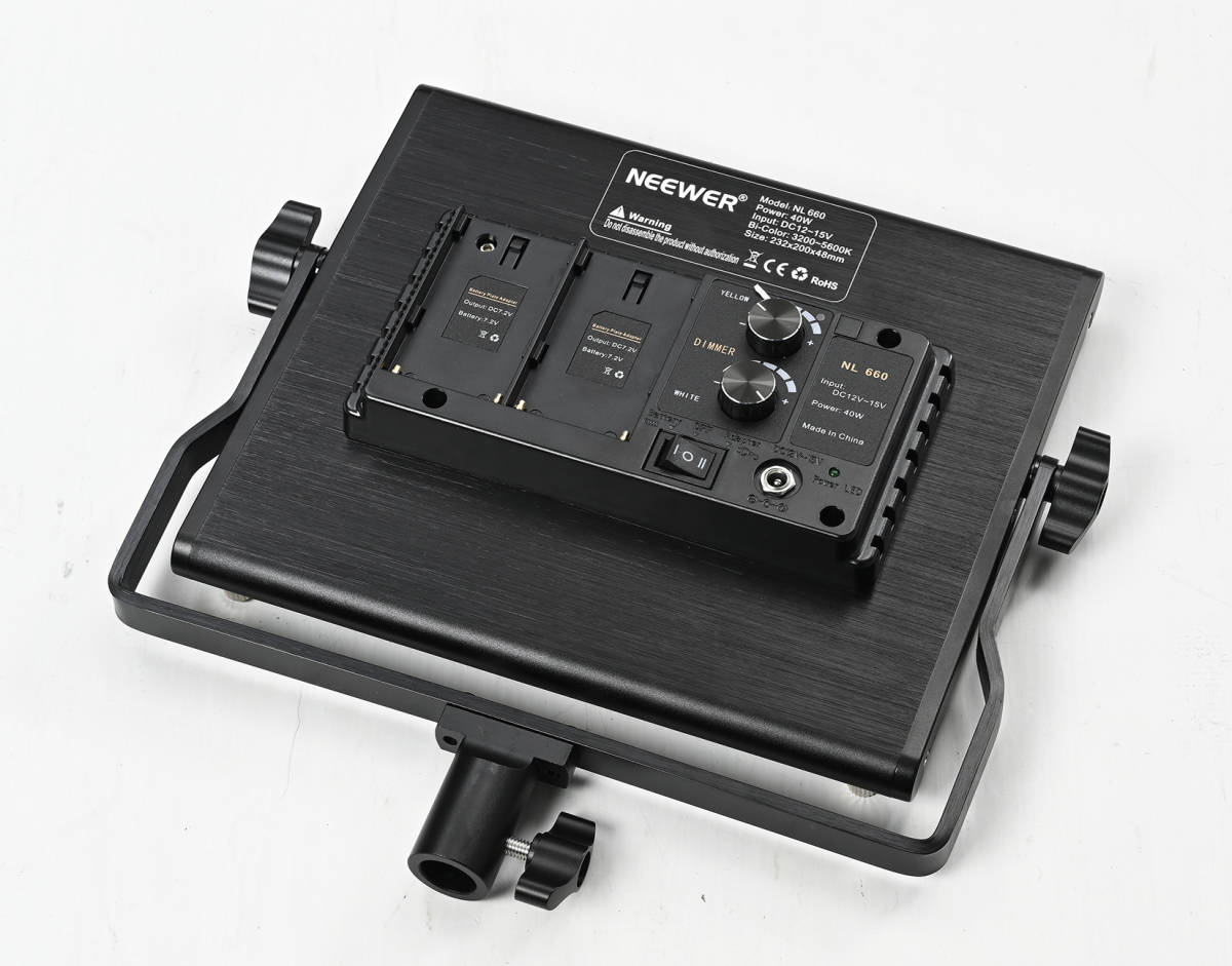 ☆Neewer 660 LEDライト，付属品＜バッテリー、スタンド＞☆（極美品