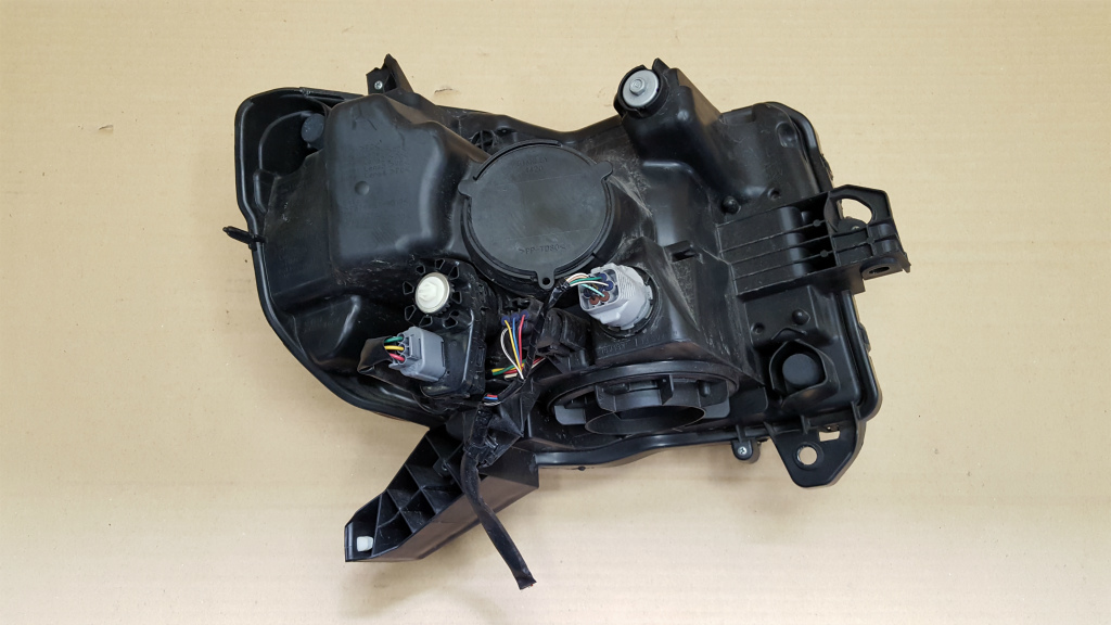◆ ウェイク LA700S 左 ヘッドランプ ヘッドライト 81170-B2560 ＵＳＥＤ ウェイク LA700S 左 W2664 ヘッドランプ DBA