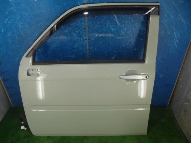 ミラトコット DBA-LA550S 左FドアASSY 67002-B2450