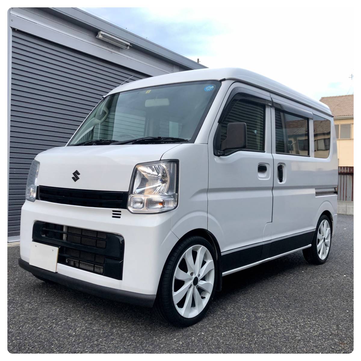 H28年式 エブリイ 軽バン 軽自動車 ハイルーフ 5mt 検2年 受渡し 付き ローダウン 社外16インチアルミ タイヤ 低走行 エブリイ 売買されたオークション情報 Yahooの商品情報をアーカイブ公開 オークファン Aucfan Com