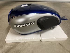 W650＊純正燃料タンク＊中古品 幅広い