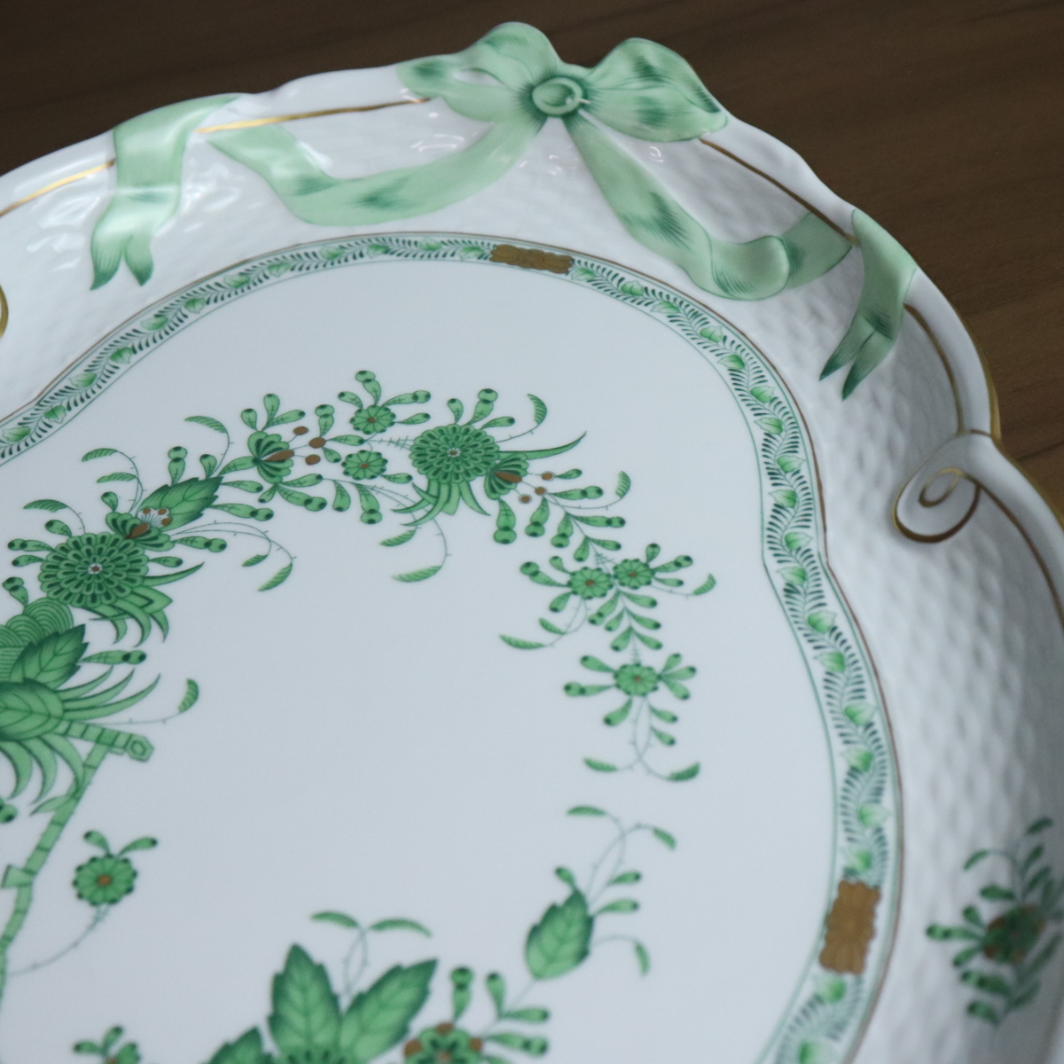 美品　HEREND　インドの華　アポニー　パーティートレイ　箱入り ヘレンドの定番「アポニー」と「インドの華」｜実用にも映える上品な サービストレー ヘレンド トレイ アポニーグリーン