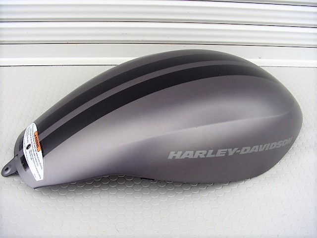 ◎V-ROD VRSCDX 純正 エアボックスカバー 2（チャコールデニム