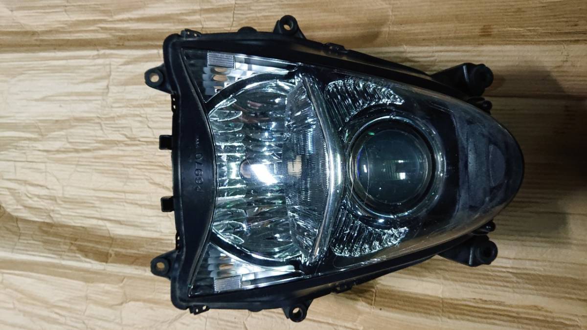 2008 gsx1300r ハヤブサ 純正ヘッドライト送料込