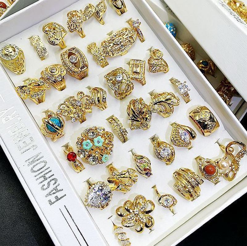 新品084 指輪 セット まとめて レディース アクセサリー 36個 美品 まとめ売り 大量 ジュエリー ステンレス 金 指輪 リング | フリーサイズ デザイン 結婚記念日