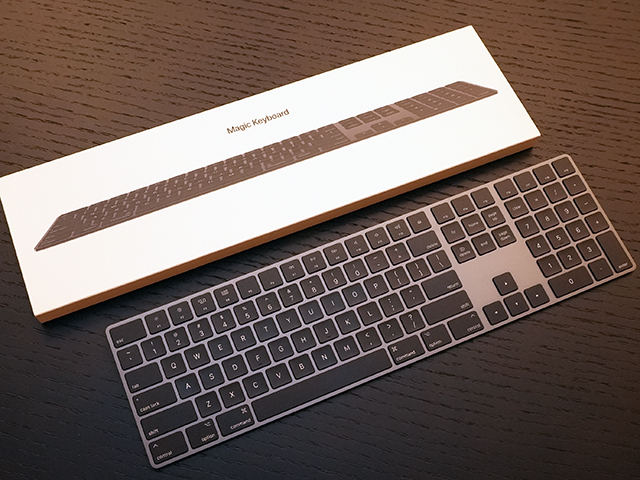 ◇新同品◇ Apple Magic Keyboard テンキー付き US配列 スペースグレイ