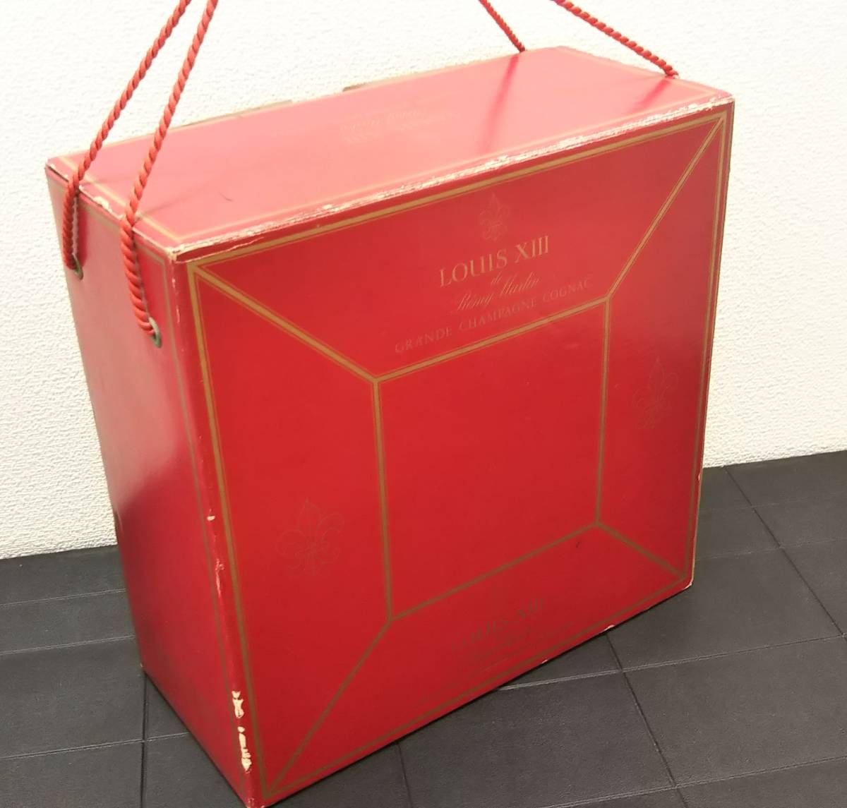 1741】レミーマルタン ルイ13世 金キャップ バカラボトル 700ml 40