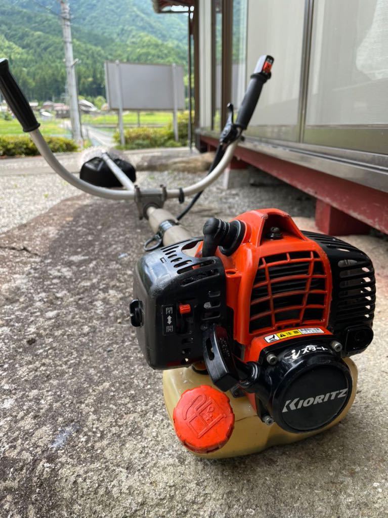 共立　SRE2100 中古作動機　 芝刈機　刈払機 草刈機 パーツ　プロ仕様 草刈機(共立SRE2610)整備済み！ハイシーズンですので格安スタート