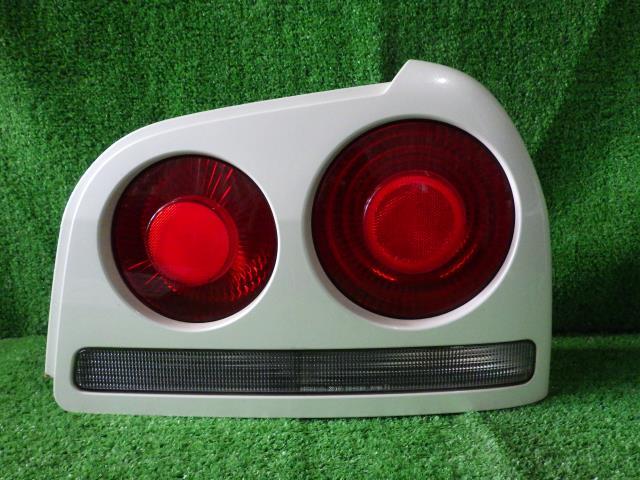 スカイライン HR34 右テールランプ ER34 スカイライン 4ドア 公式通販