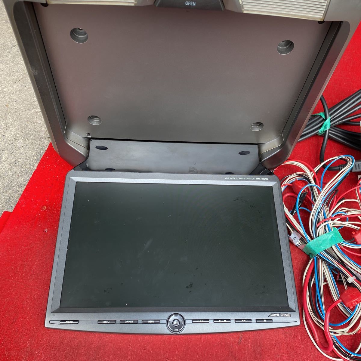 アルパイン フリップダウンモニター Tmx R1000 10インチ 売買されたオークション情報 Yahooの商品情報をアーカイブ公開 オークファン Aucfan Com