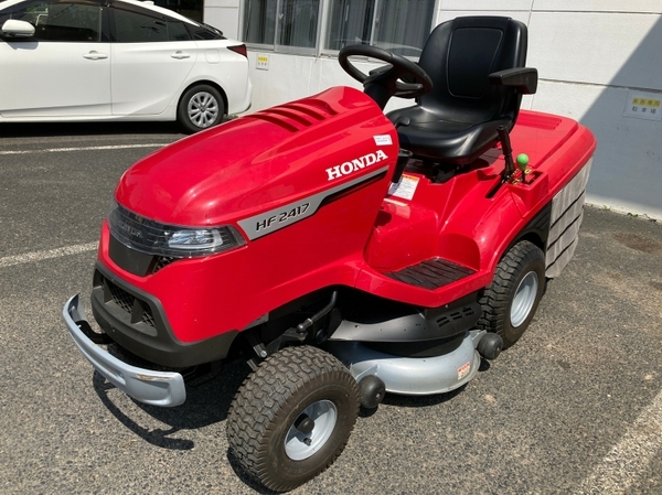 鳥取県 鳥取市 ホンダ 乗用芝刈機 Hf2417 現行モデル Ledライト オートドライブ ボディカバー付属 程度良好 直p 芝刈機 売買されたオークション情報 Yahooの商品情報をアーカイブ公開 オークファン Aucfan Com