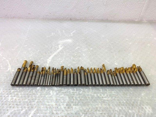  格安工具 各種エンドミル ドリル OSG他 Tinコーティング 40本セット 格安4 500円(フライス盤)｜売買されたオークション情報、yahooの商品情報をアーカイブ公開 - オークファン 鉄工用
