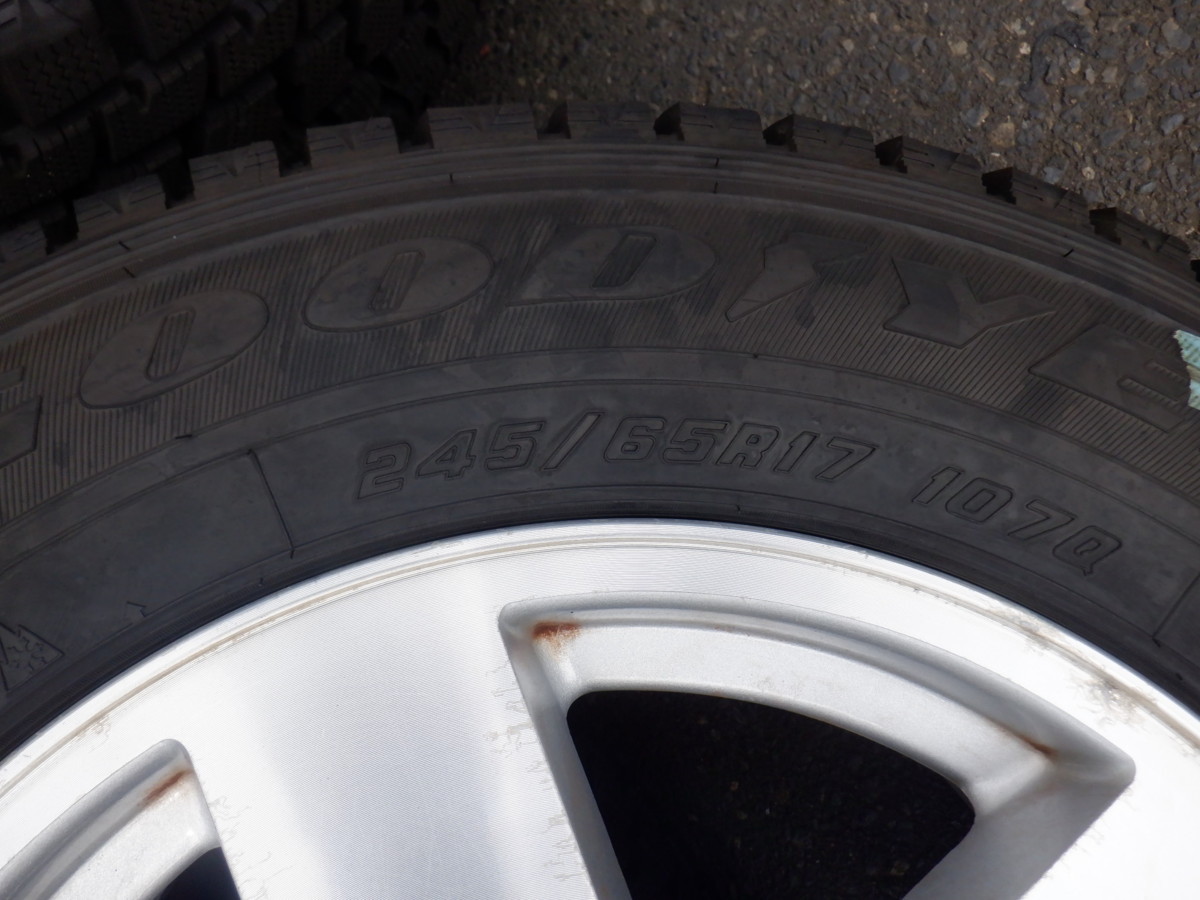 07年 Jeep ジープ コマンダー GH-ZH47 245/65R17 スタッドレスタイヤ 