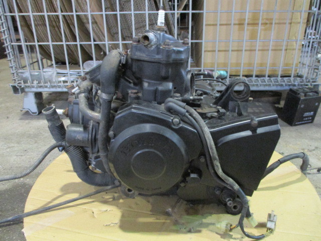 【格安，最新作】 020909 NS250R エンジン 部品取り OHベース MC11 S ロスマンズ(エンジン本体)｜売買されたオークション情報、yahooの商品情報をアーカイブ公開 - オークファン ホンダ用